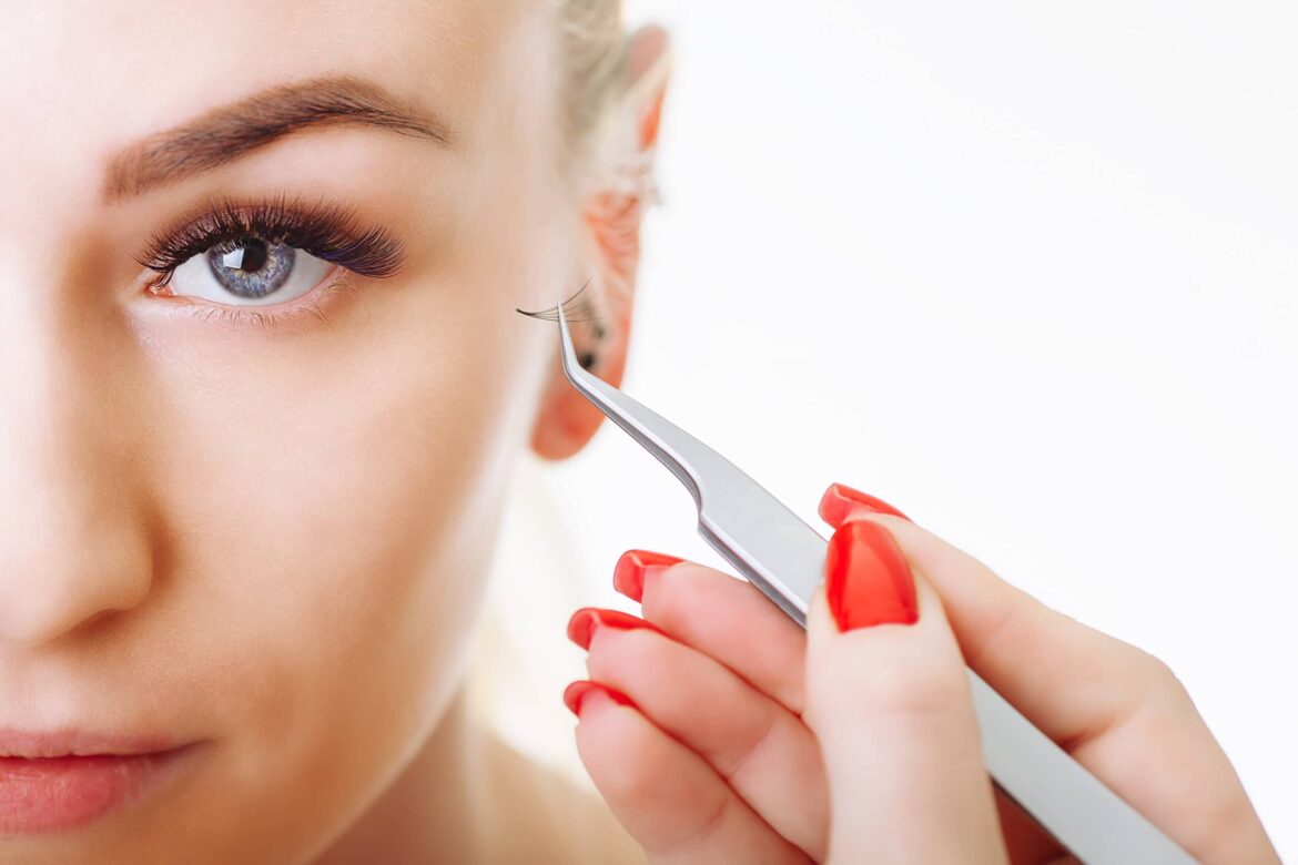 DIY Lash Extensions to Add to Your Beauty